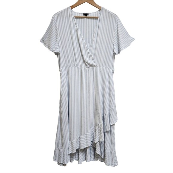Torrid Dress 1X Blue White Striped Faux Wrap V Neck Flutter Sleeve Ruffled Hem - Picture 1 of 11